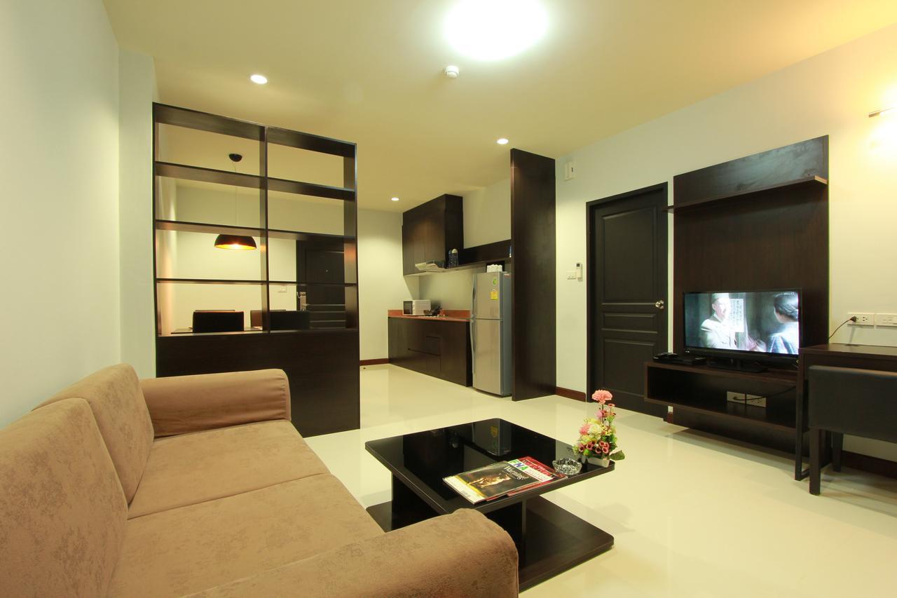 The Park 304 Executive Serviced Apartment Si Maha Phot Екстериор снимка